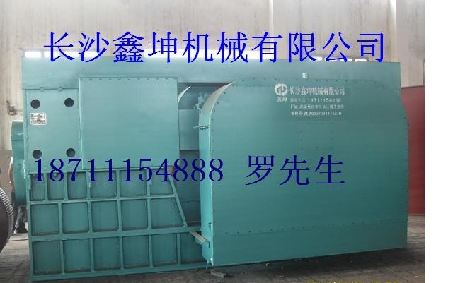 长沙鑫坤机械有限公司 耐磨辊压机