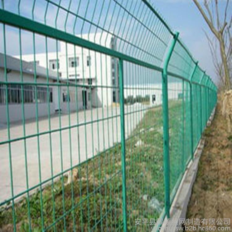 绿色铁丝护栏网 浸塑框架护栏网 边框护栏 框架护栏网批发
