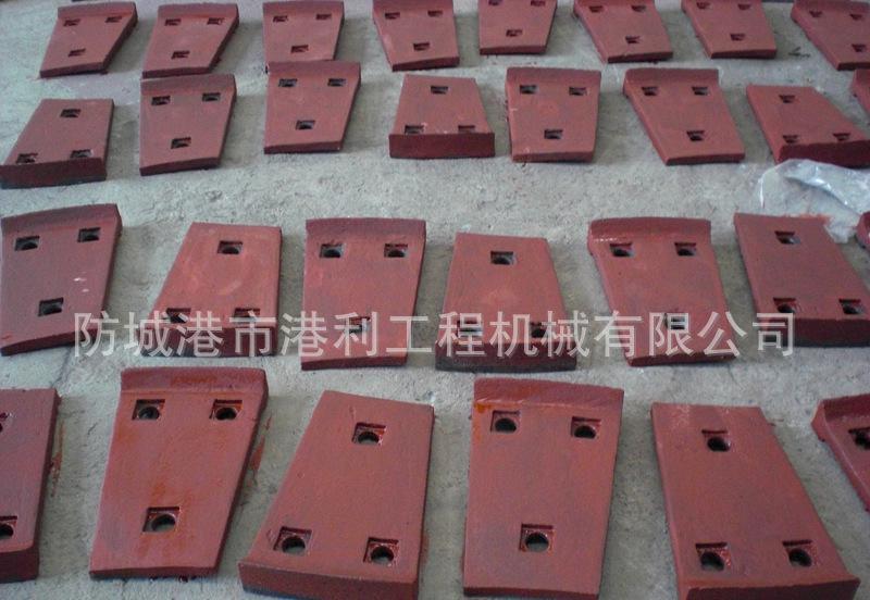 料斗内衬板，格栅，进料器及底座，翻斗车，料斗，管道，泵壳