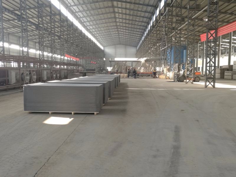 新疆 乌鲁木齐昌吉巴音郭楞伊犁阿克苏喀什哈密克拉玛依博尔塔拉，硅酸钙板，纤维水泥板，厂家直销，找工程工地合作，批发商。