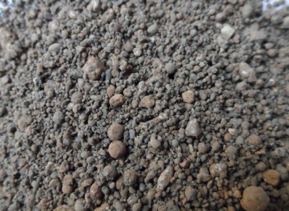 福聚150优质配重铁砂，铁砂混凝土，铁屑混凝土，厂家直销。