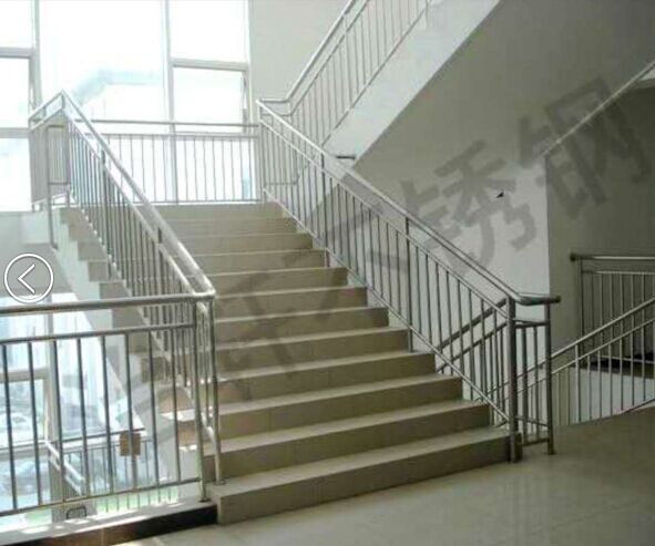 D51泽润建材不锈钢楼梯，楼梯护栏 不锈钢护栏  青砖