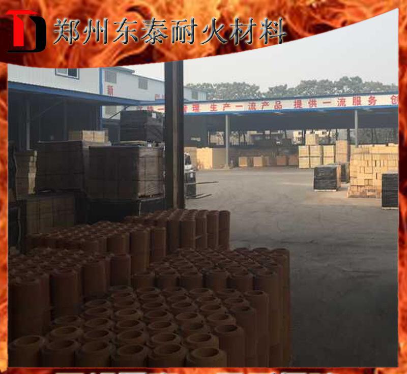 新密东泰耐材厂家销售粘土耐火砖，氧化铝48-55%耐火砖，钢厂用粘土质流钢砖，欢迎选购。