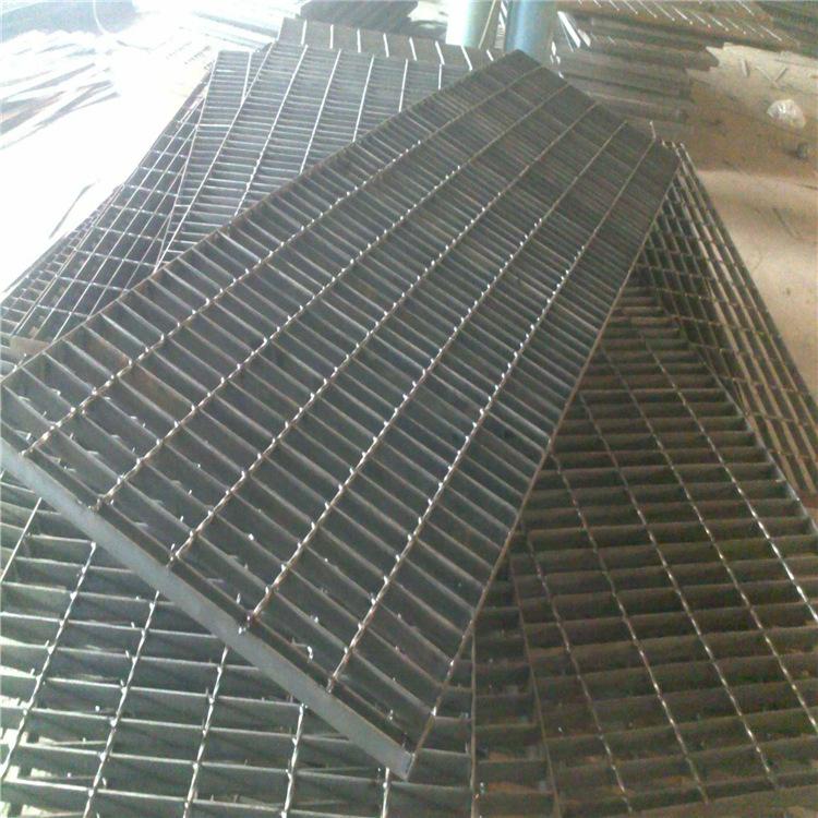 踏步钢格板 热镀锌焊接楼梯防滑钢格板 各种规格异形钢格板