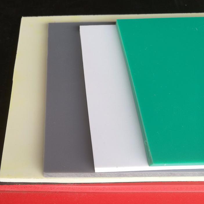 济南东升塑料板大量批发PVC硬板，PVC软板，发泡板，ABS板软板厂家，PVC软板。