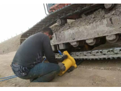 履带销拆装机Track pin disassembly and assembly machine